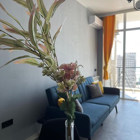Green House Batumi Apartment Ngoại thất bức ảnh