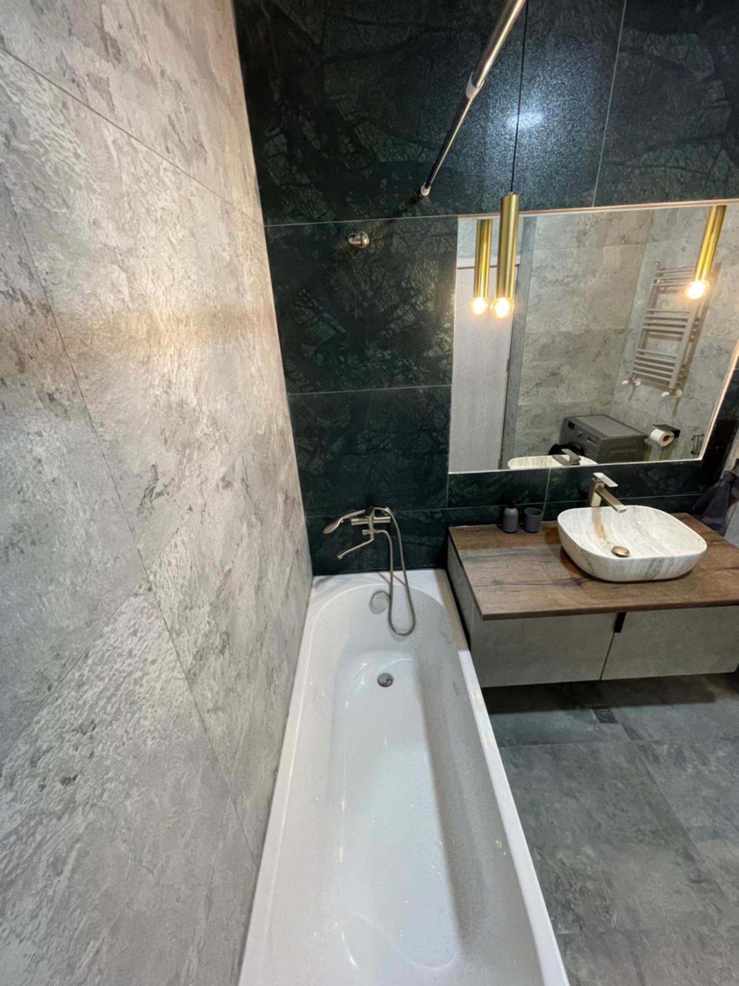 Green House Batumi Apartment Ngoại thất bức ảnh